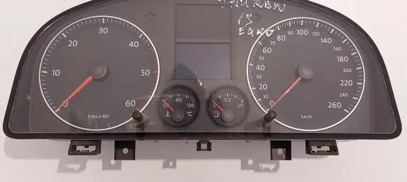 Volkswagen Touran I Speedometer (instrument cluster) 1T0920862F V0011000 VWZ7Z0F7046535