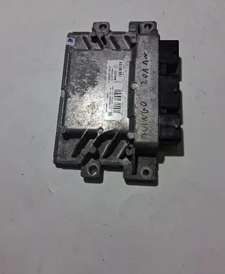 Renault Twingo II Engine control unit/module ECU 8200774747