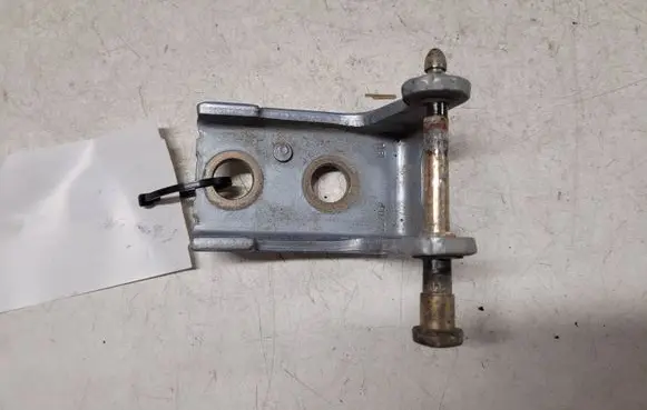 Citroen C5 Rear door lower hinge