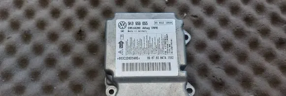Volkswagen Golf VI Airbag control unit/module 5K0959655