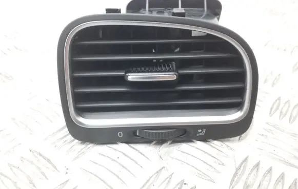 Volkswagen Golf VI Dashboard side air vent grill/cover trim 5K0819710D 5K0819704