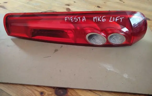 Rear/tail lights