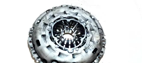 Mazda 6 Pressure plate r2a116410a