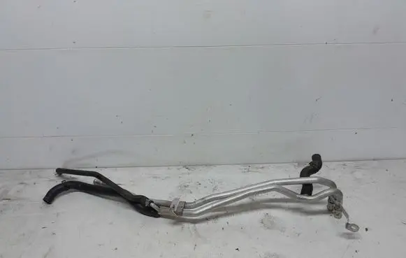 Engine coolant pipe/hose