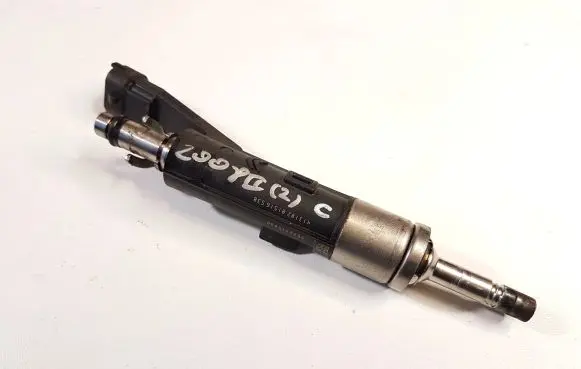 Peugeot 2008 II Fuel injector 9822715980