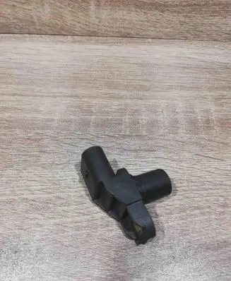 BMW 5 E60 E61 Camshaft position sensor 779225605