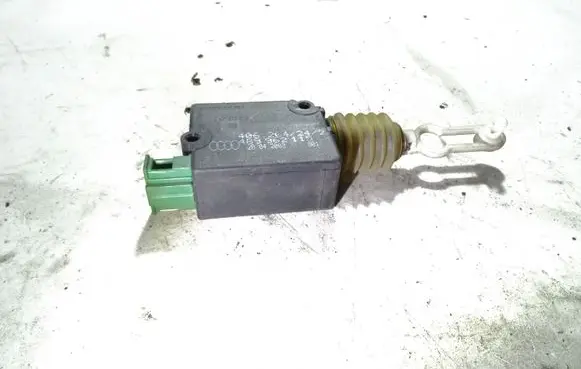 Audi A6 S6 C5 4B Tailgate boot lock/latch motor 4B9962115