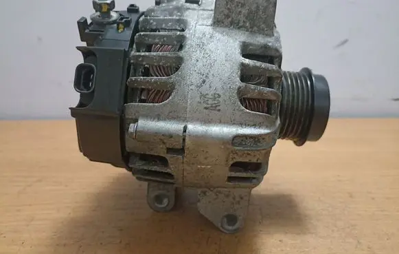 Opel Antara Generator/alternator 13580743 13580742 13580744