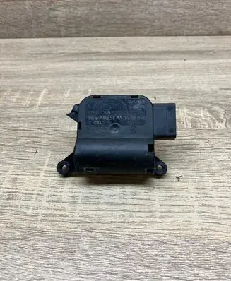 Volkswagen Caddy Air flap motor/actuator 0132801340 1K1907511C
