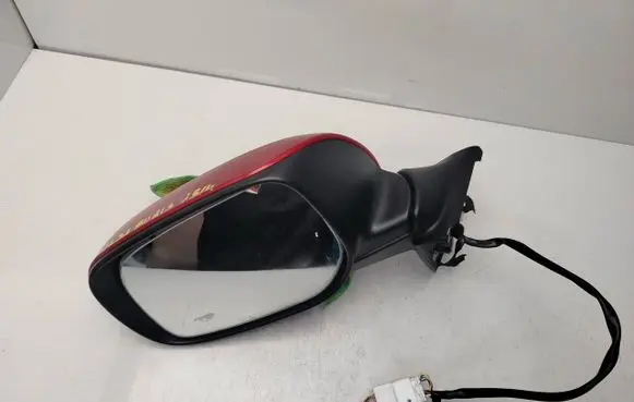 Toyota Auris 150 Front door electric wing mirror 12L31