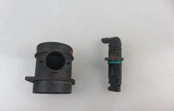Volvo S80 Mass air flow meter 0280218108 F00C2G2066 9670112