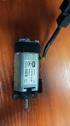 Mercedes-Benz S W220 Steering column adjust motor 2205400288