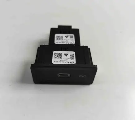 Volkswagen Multivan T6 USB socket connector 3G5035954 17A035222A