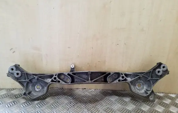 BMW X3 E83 Rear differential/diff mount bracket 3404621