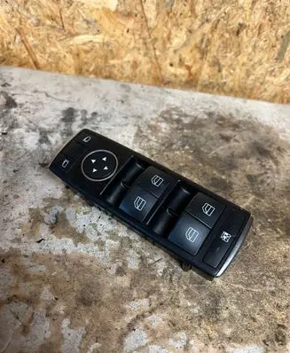 Mercedes-Benz C W204 Electric window control switch a2049055302