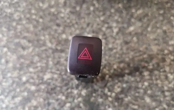 Volvo S80 Hazard light switch 30710106