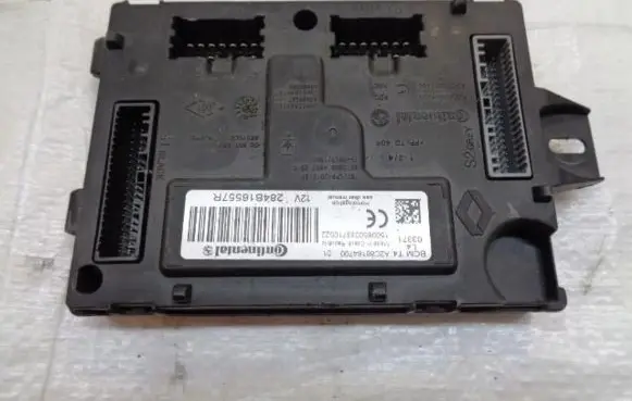 Renault Clio IV Other control units/modules 284B16557R