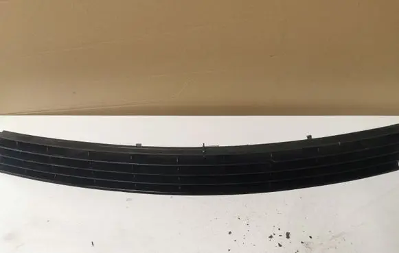 Audi A6 S6 C4 4A Front bumper lower grill 4A0853683