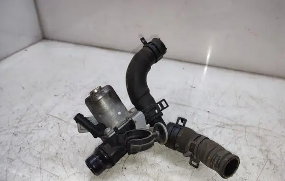 Mercedes-Benz CLS C218 X218 Coolant heater control valve A6512000431