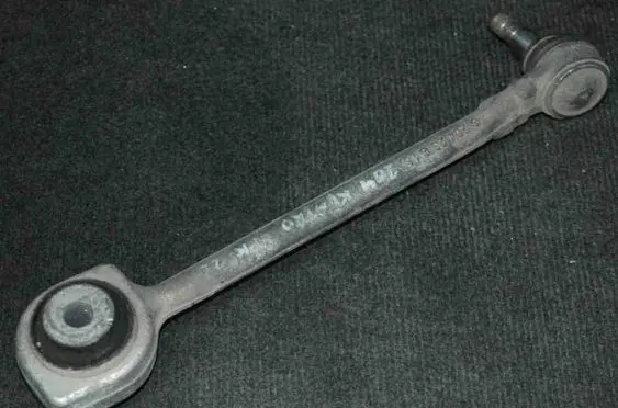 Mercedes-Benz C W204 Front lower control arm/wishbone 20423