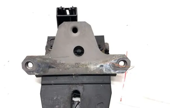 Ford Focus Tailgate exterior lock 