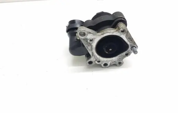 Volkswagen Jetta VI EGR valve 06K133833AR