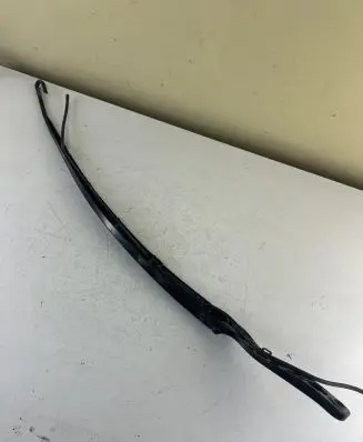 Peugeot 807 Front wiper blade arm