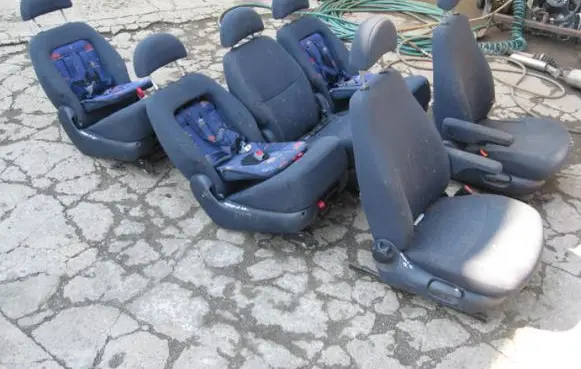 Seat set