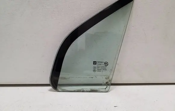 Chevrolet Orlando Front door vent window glass four-door 