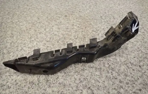 KIA Picanto Front bumper mounting bracket