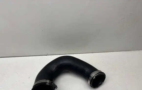 Audi Q7 4L Intercooler hose/pipe 7L6145972E