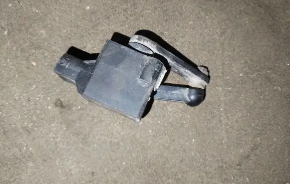 BMW 5 E60 E61 Yaw turn rate sensor 1093698