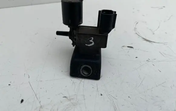 Toyota Corolla Verso E121 Vacuum valve 9091012232