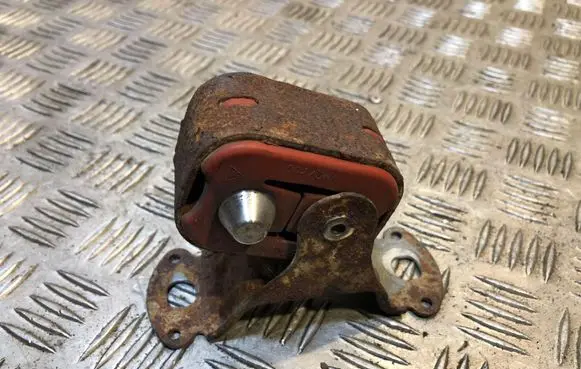 Muffler mount bracket/holder