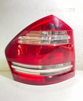 Mercedes-Benz GL X164 Rear/tail lights A1648200564 472001