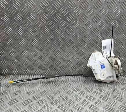Mitsubishi L200 Rear door lock 5745A611
