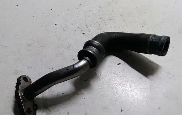 Citroen DS4 Turbo turbocharger oiling pipe/hose 9686993280
