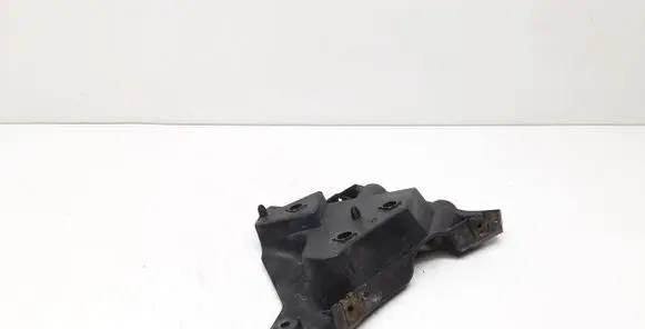 Volvo XC60 Front bumper mounting bracket 30764619