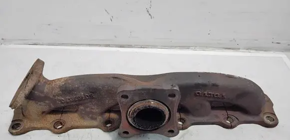 Volvo S60 Exhaust manifold 30757870