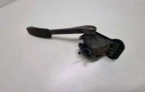 Volvo S60 Accelerator throttle pedal 9496822 B071 00776920