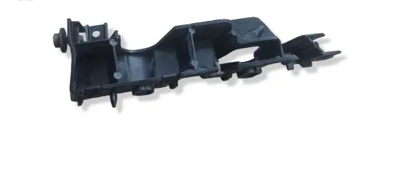 Audi A6 C7 Front bumper mounting bracket 4G0807284
