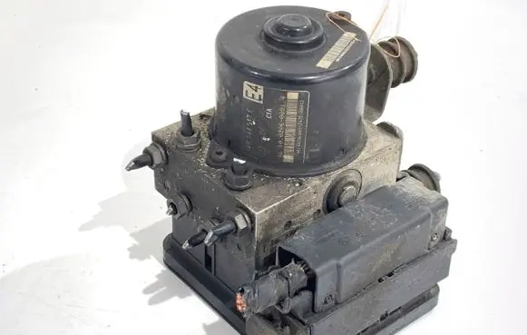 Skoda Octavia Mk2 (1Z) ABS Pump 1K0614517E