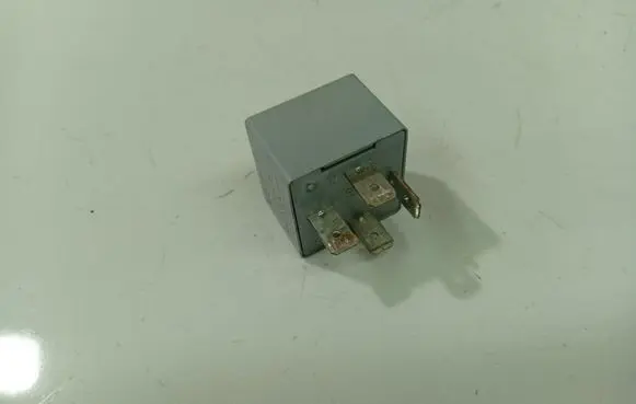 Skoda Fabia Mk2 (5J) Other relay 141951253B