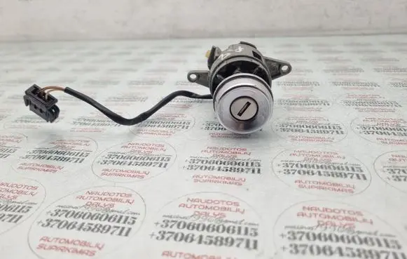 Audi A8 S8 D2 4D Tailgate exterior lock 4A5862055