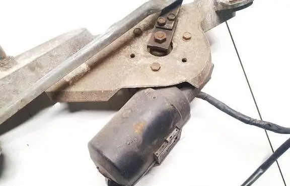 Nissan Almera Tino Wiper motor 0390241408