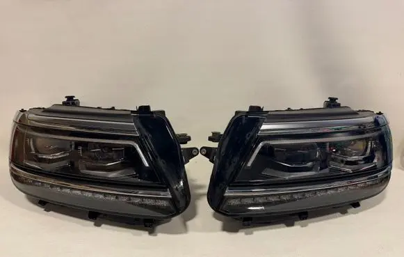 Volkswagen Tiguan Headlight/headlamp 5NB941081E