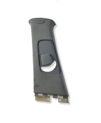 KIA Sorento Seat belt trim 858352P200