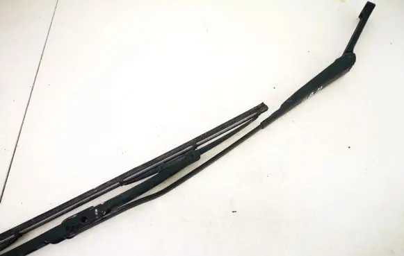Audi A4 S4 B5 8D Front wiper blade arm 8d1955407a