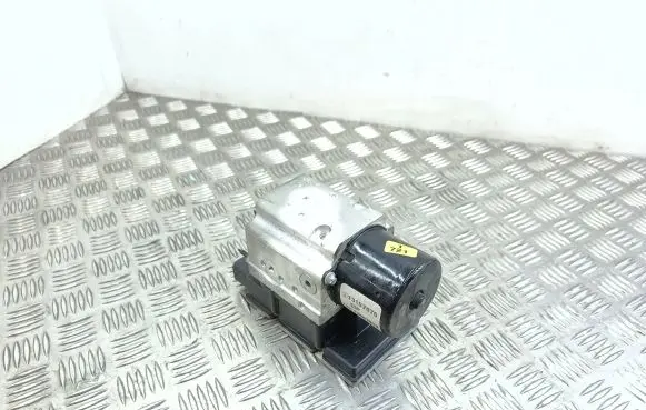 Opel Signum ABS Pump 13157075
