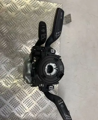 Wiper turn signal indicator stalk/switch